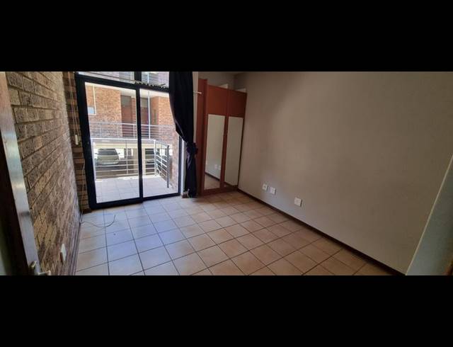1 BEDROOM APARTMENT FOR SALE IN DASSIE RAND